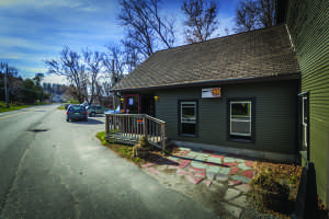 Mix cafe cooks up country feel, sumptuous specials, and impeccable French toast