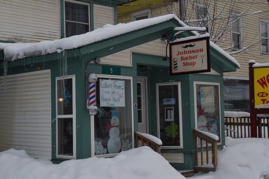 New barbershop “razes” attention