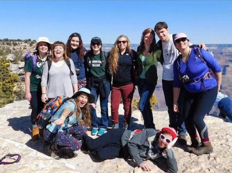Badger Alternative Breaks sends 12 students to the Grand Canyon