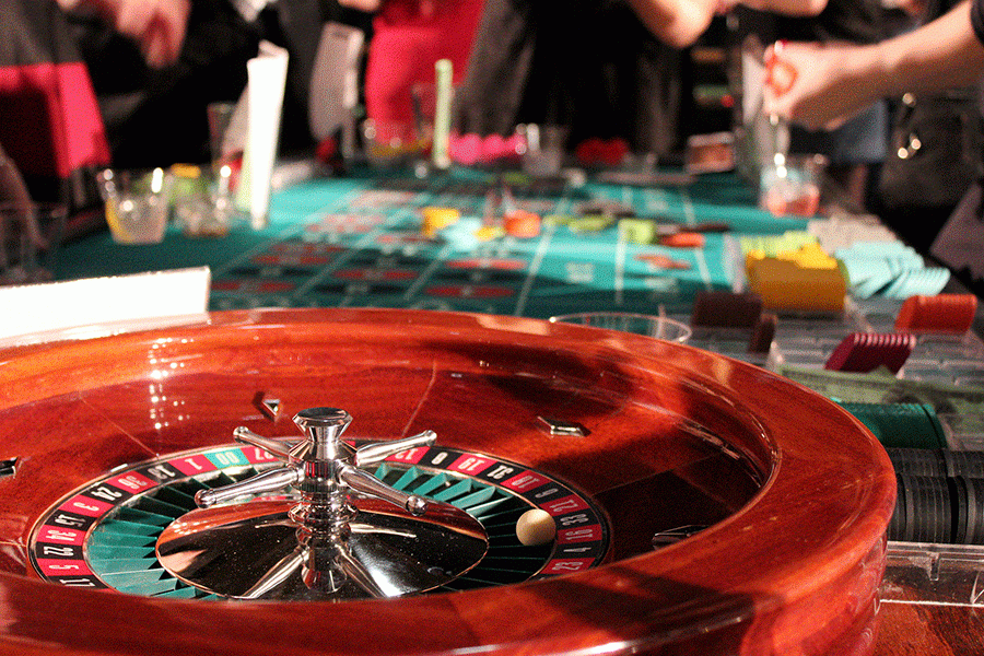 Spinning+up+some+luck+at+the+roulette+table