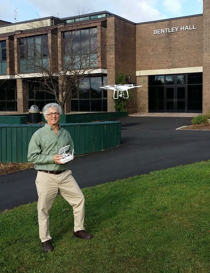 Les Kanat shows off drone