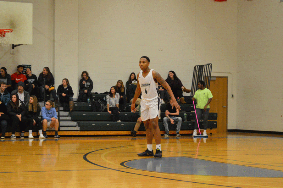 Men’s basketball back with height and athleticism