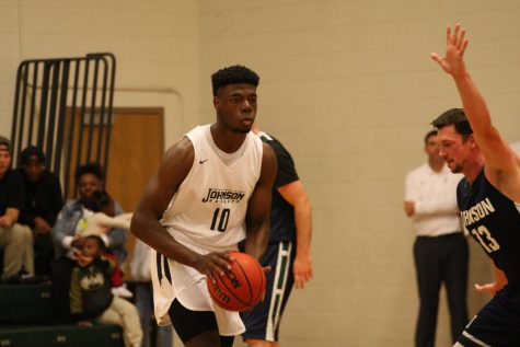 N'Diaye on the court