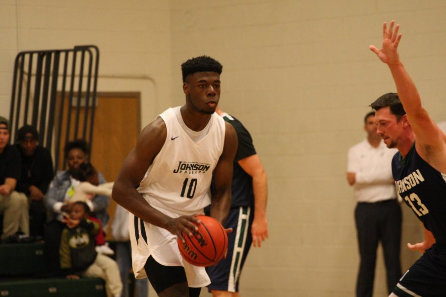 N'Diaye on the court