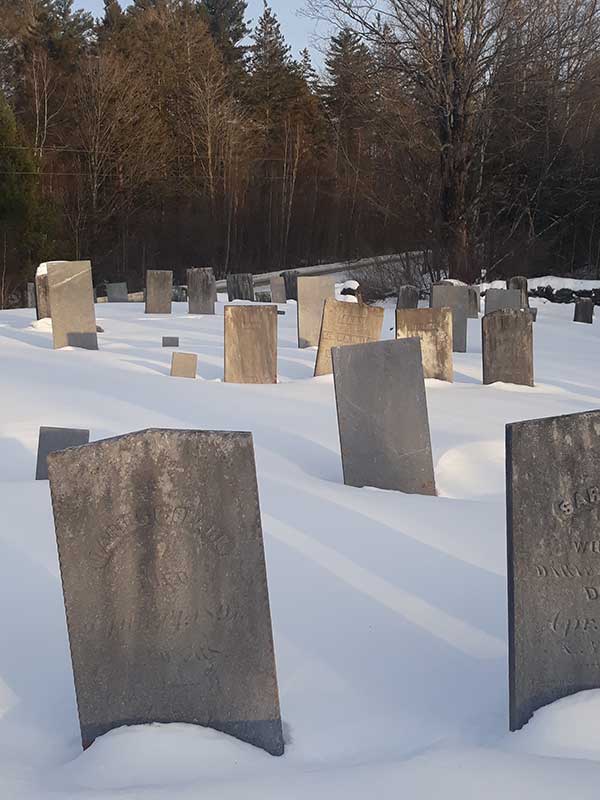 Plot Cemetery in midwinter